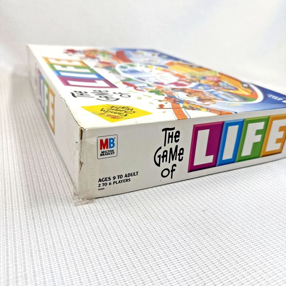 Vintage 2002 Hasbro The Game of Life Board Game - Preowned